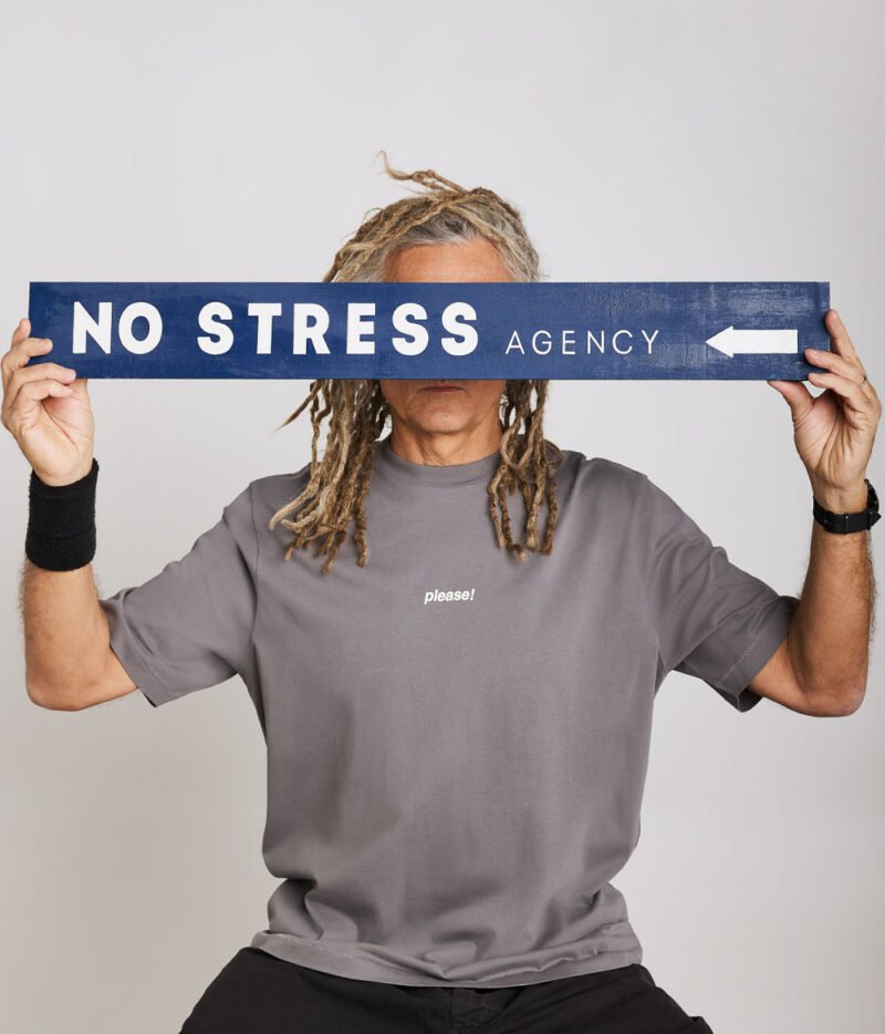No Stress - Tee Please Gris – Image 3